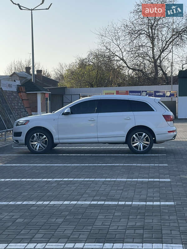 Внедорожник / Кроссовер Audi Q7 2014 в Прилуках