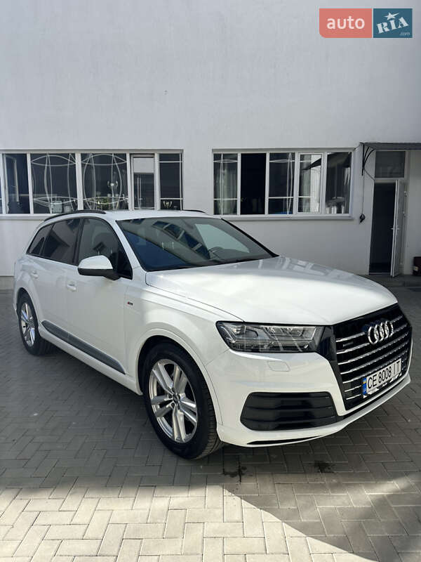 Внедорожник / Кроссовер Audi Q7 2017 в Черновцах