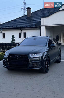 Позашляховик / Кросовер Audi Q7 2018 в Мукачевому