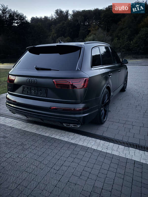 Внедорожник / Кроссовер Audi Q7 2018 в Мукачево