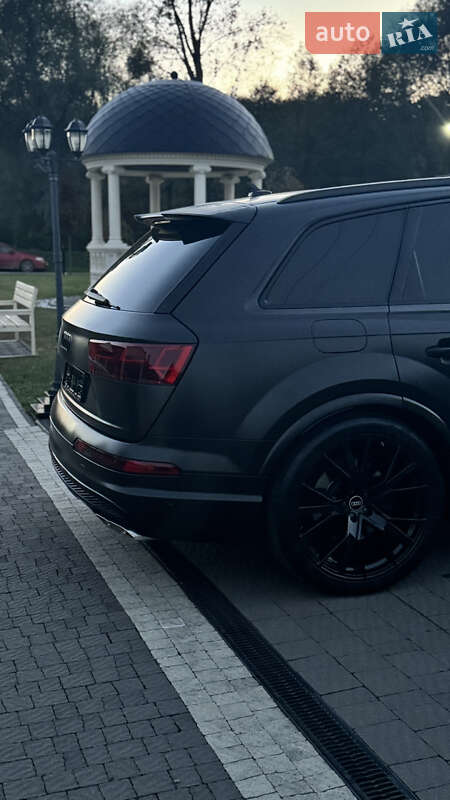Внедорожник / Кроссовер Audi Q7 2018 в Мукачево