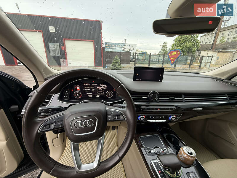Внедорожник / Кроссовер Audi Q7 2016 в Киеве