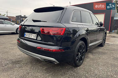 Позашляховик / Кросовер Audi Q7 2016 в 
