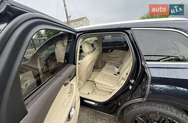 Позашляховик / Кросовер Audi Q7 2016 в 