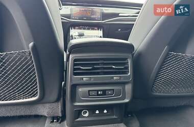 Позашляховик / Кросовер Audi Q7 2022 в 