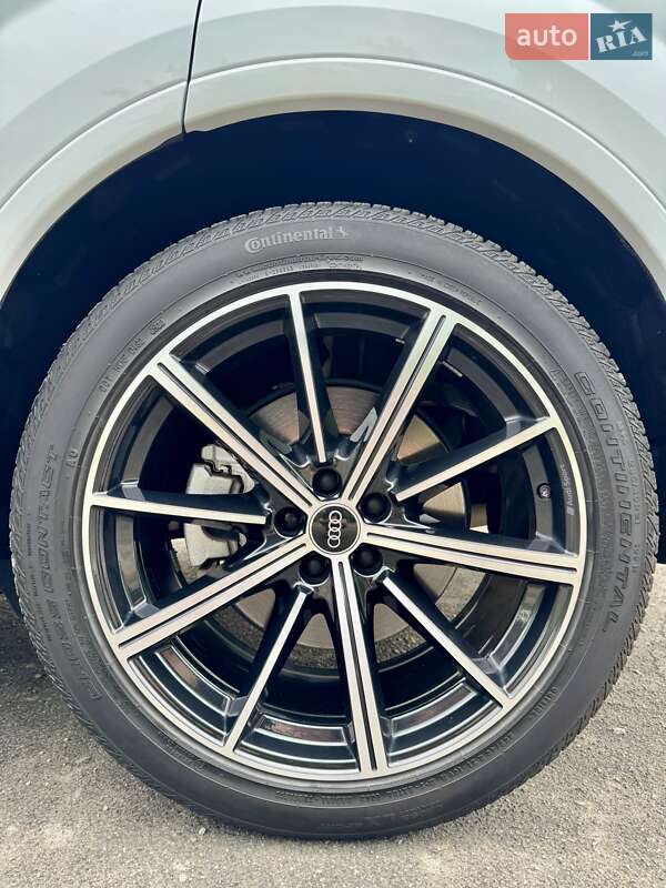 Внедорожник / Кроссовер Audi Q7 2022 в Днепре