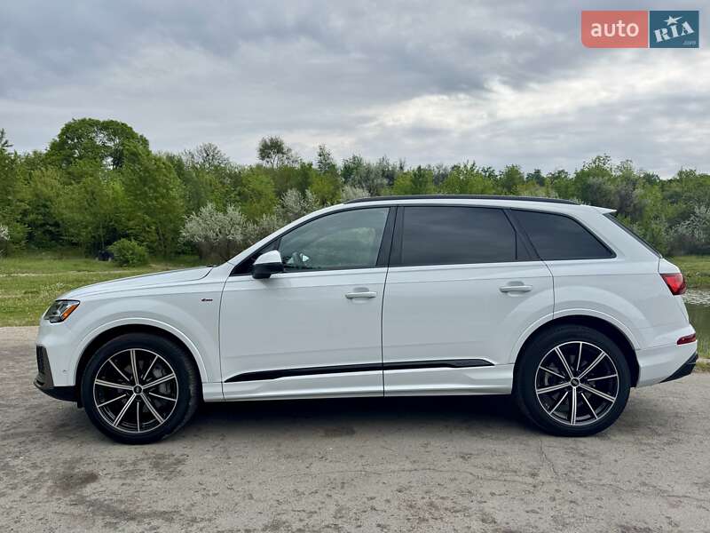 Внедорожник / Кроссовер Audi Q7 2022 в Днепре
