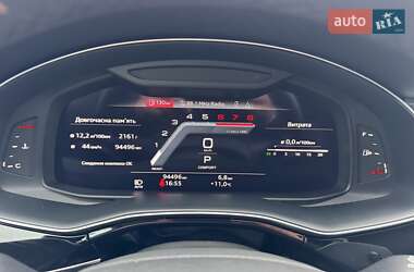 Позашляховик / Кросовер Audi Q7 2022 в 