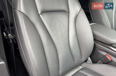 Позашляховик / Кросовер Audi Q7 2022 в 