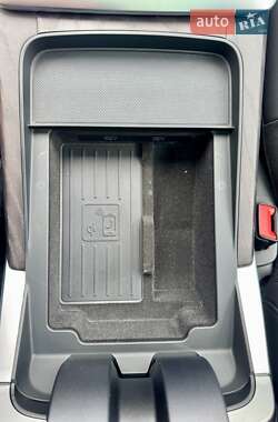 Внедорожник / Кроссовер Audi Q7 2022 в 