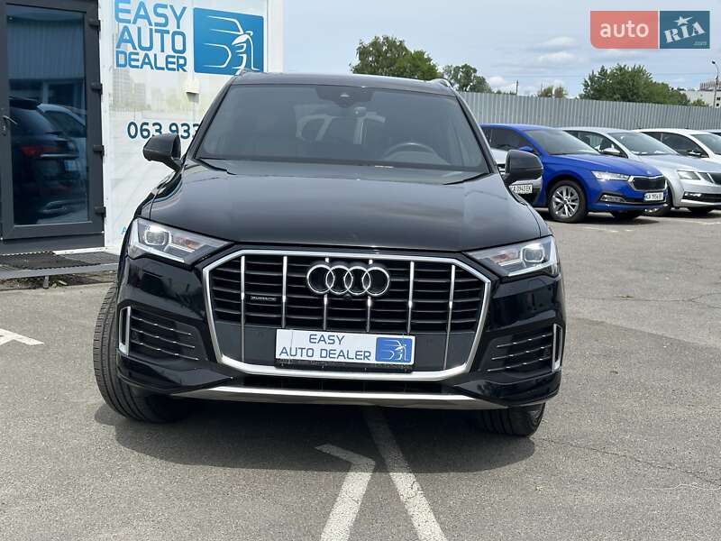 Внедорожник / Кроссовер Audi Q7 2020 в Киеве
