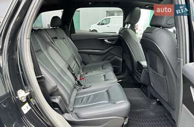 Внедорожник / Кроссовер Audi Q7 2020 в 
