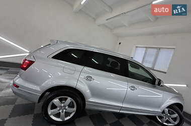 Позашляховик / Кросовер Audi Q7 2013 в 