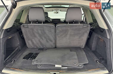 Позашляховик / Кросовер Audi Q7 2013 в 
