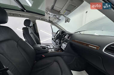Позашляховик / Кросовер Audi Q7 2013 в 