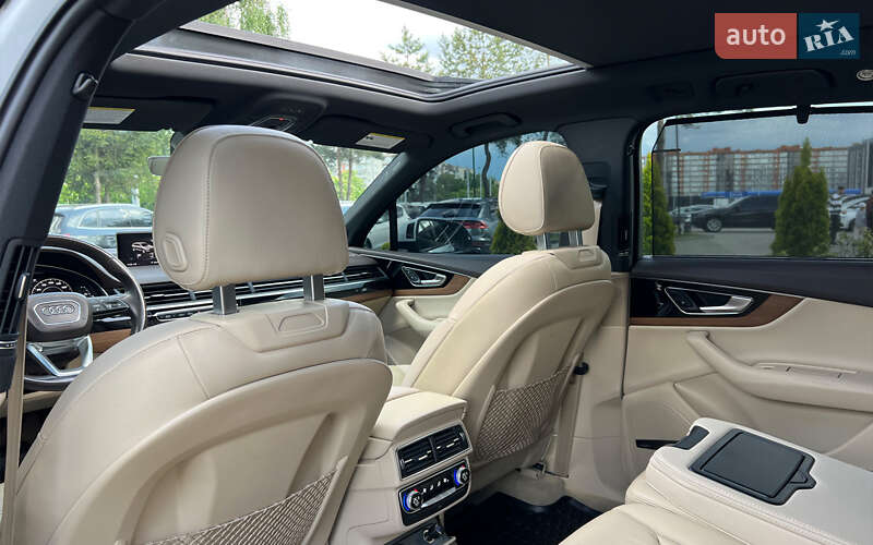 Внедорожник / Кроссовер Audi Q7 2016 в Львове