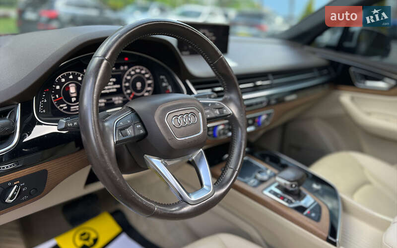 Внедорожник / Кроссовер Audi Q7 2016 в Львове