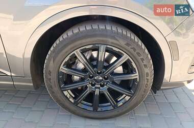 Внедорожник / Кроссовер Audi Q7 2018 в 