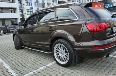 Внедорожник / Кроссовер Audi Q7 2013 в 
