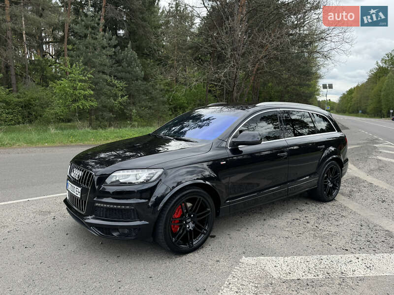 Внедорожник / Кроссовер Audi Q7 2010 в 