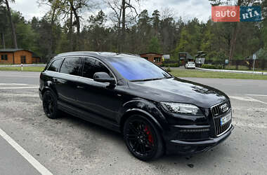 Внедорожник / Кроссовер Audi Q7 2010 в 