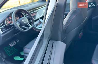 Позашляховик / Кросовер Audi Q7 2024 в 