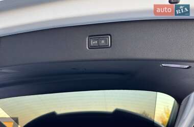 Позашляховик / Кросовер Audi Q7 2024 в 