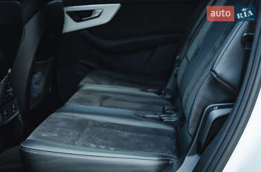 Внедорожник / Кроссовер Audi Q7 2020 в 