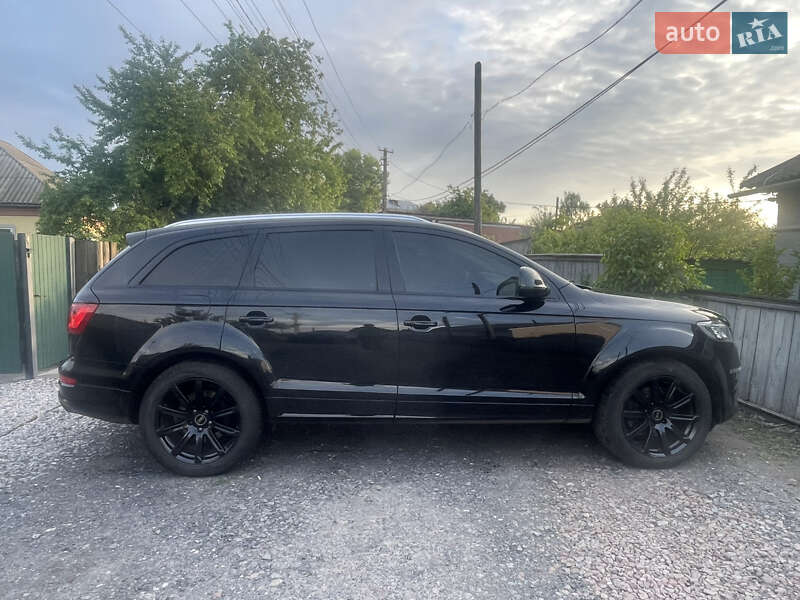 Внедорожник / Кроссовер Audi Q7 2006 в Прилуках