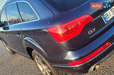 Внедорожник / Кроссовер Audi Q7 2012 в 