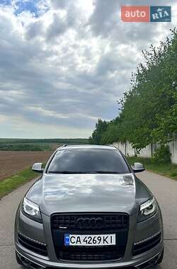 Внедорожник / Кроссовер Audi Q7 2011 в 
