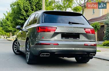 Внедорожник / Кроссовер Audi Q7 2016 в Одессе