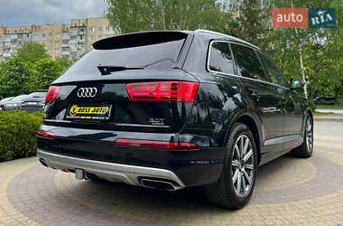 Позашляховик / Кросовер Audi Q7 2016 в 