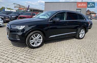 Внедорожник / Кроссовер Audi Q7 2021 в 