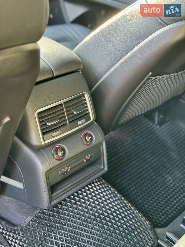 Позашляховик / Кросовер Audi Q7 2010 в Чернігові