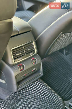 Позашляховик / Кросовер Audi Q7 2010 в 