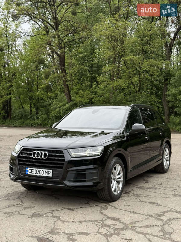 Внедорожник / Кроссовер Audi Q7 2019 в 