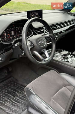 Внедорожник / Кроссовер Audi Q7 2019 в 