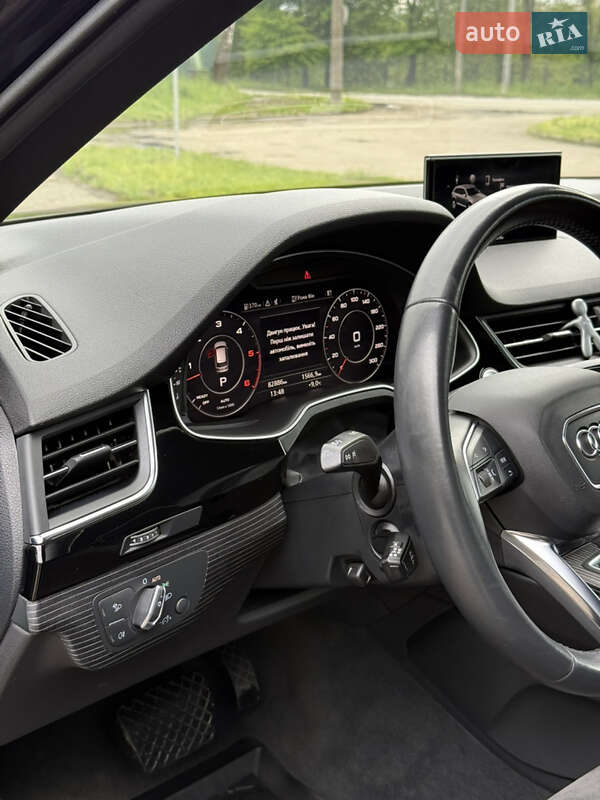 Позашляховик / Кросовер Audi Q7 2019 в Чернівцях