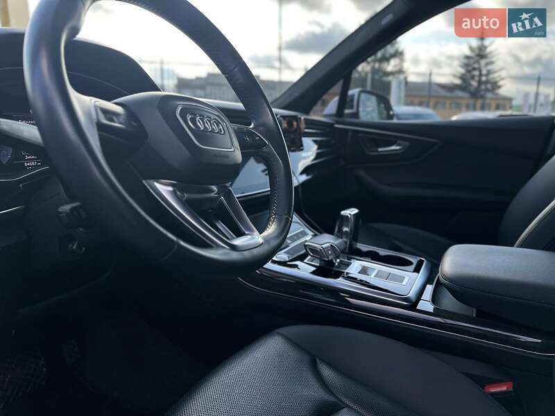Внедорожник / Кроссовер Audi Q7 2020 в Умани