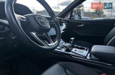 Внедорожник / Кроссовер Audi Q7 2020 в 