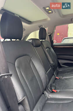 Позашляховик / Кросовер Audi Q7 2013 в 
