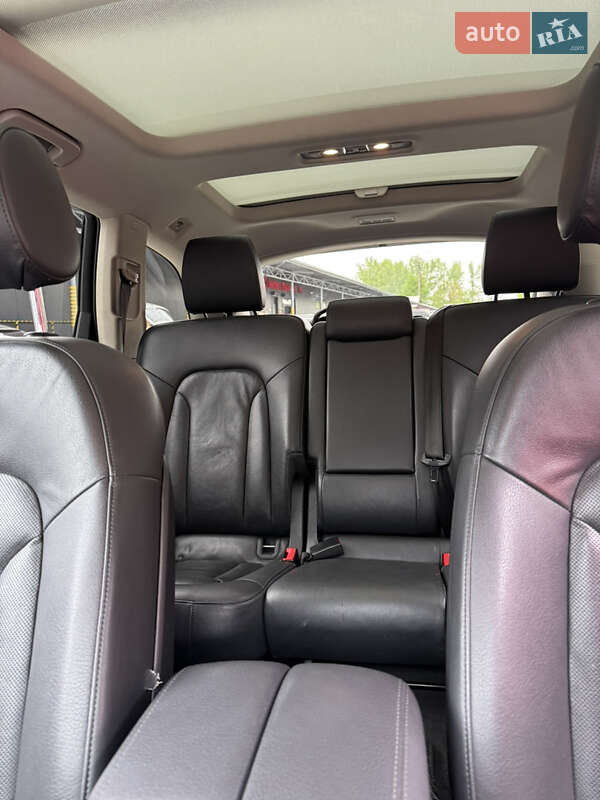 Внедорожник / Кроссовер Audi Q7 2013 в Черновцах