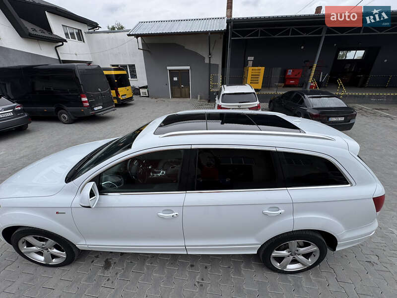 Внедорожник / Кроссовер Audi Q7 2013 в Черновцах