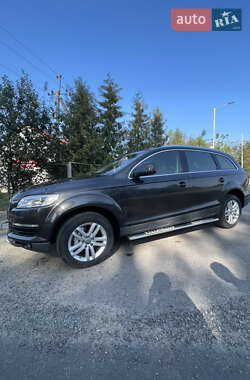 Внедорожник / Кроссовер Audi Q7 2009 в 