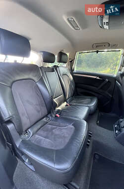 Внедорожник / Кроссовер Audi Q7 2009 в 