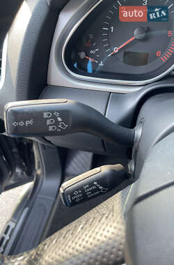 Внедорожник / Кроссовер Audi Q7 2009 в 