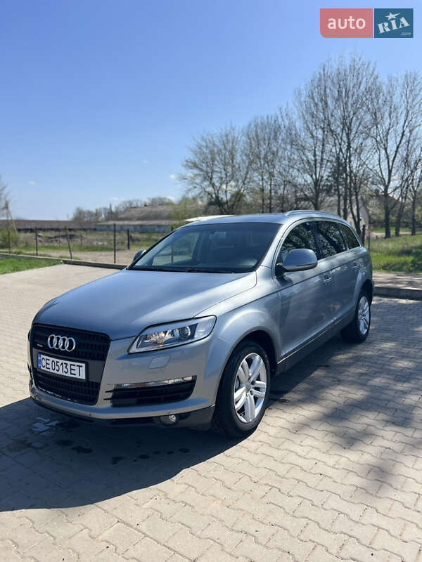 Внедорожник / Кроссовер Audi Q7 2007 в 