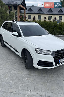 Внедорожник / Кроссовер Audi Q7 2018 в 