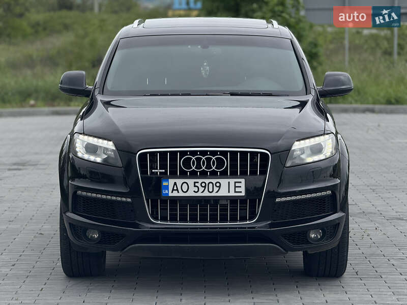 Внедорожник / Кроссовер Audi Q7 2011 в Ужгороде